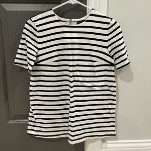 Gap Maternity shirt